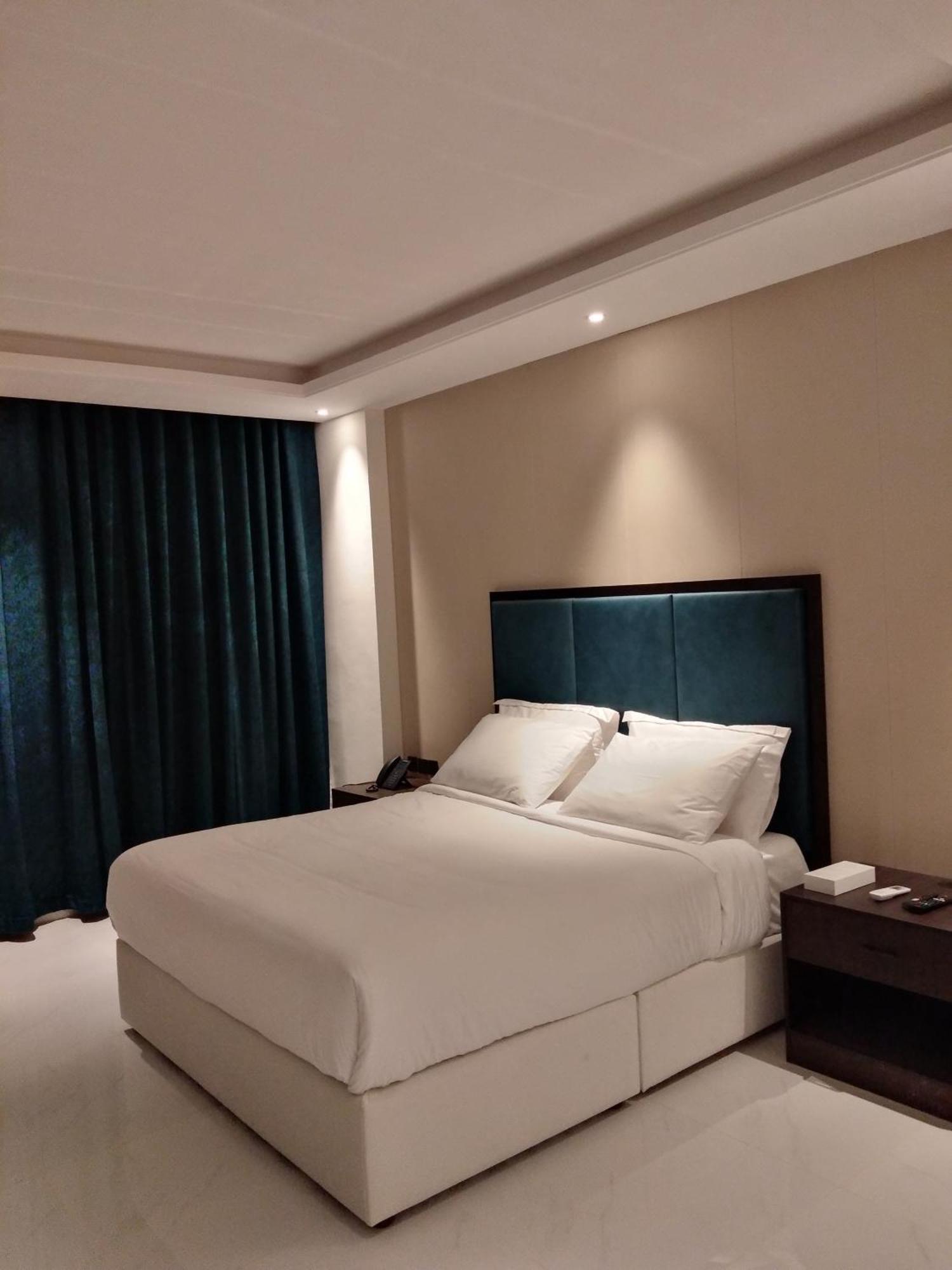 Nebula Hotel Duqm Eksteriør bilde